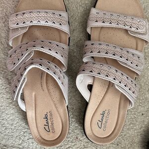 Clarks Women's Tan Strap Sandals